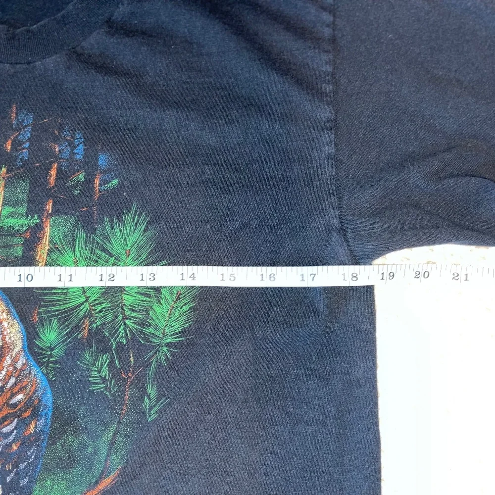 Graphic T-Shirt – Owl in Pine Tree – Faded Black – Men’s Small (No Tag) - Picture 4 of 9